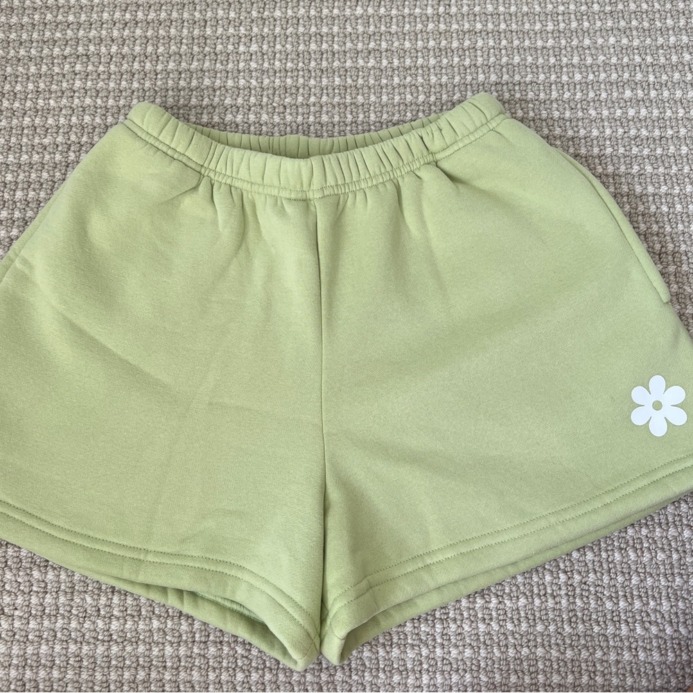 Aurelle green sweat short